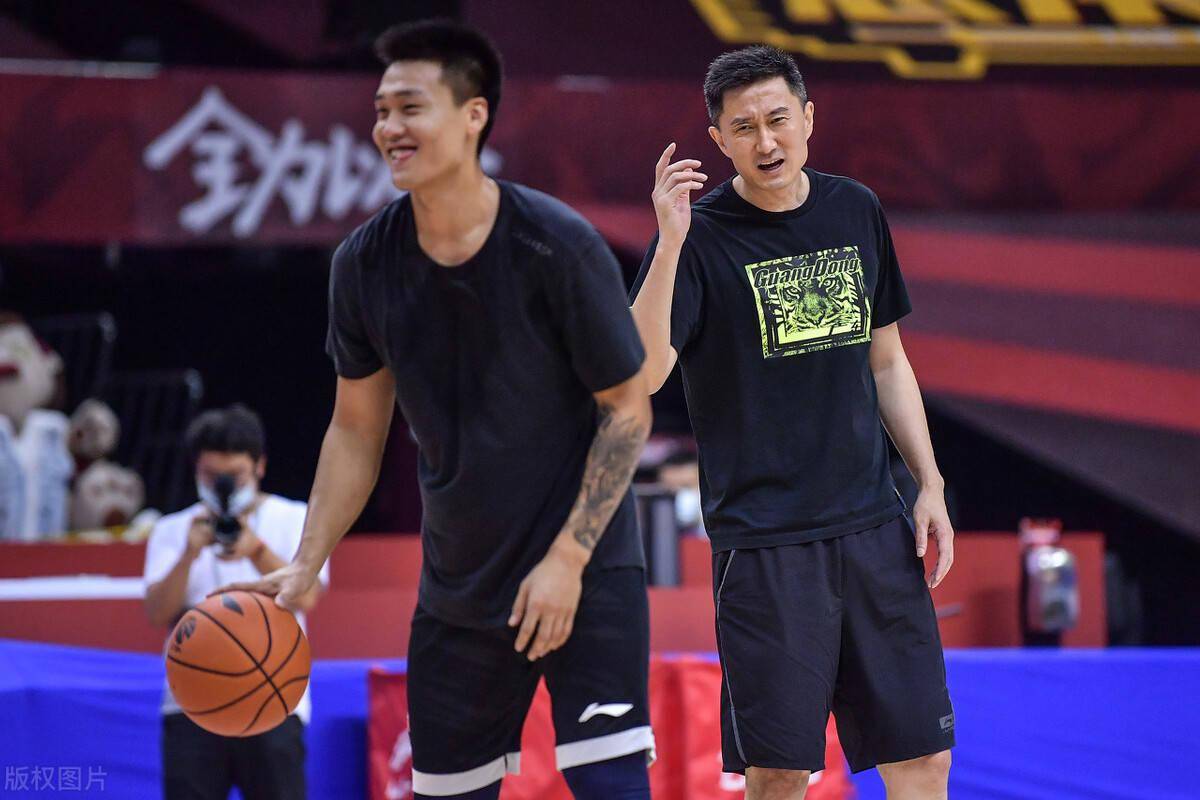 aoa体育登录入口-黑龙江男篮苦战不懈，雄心勃勃向前冲